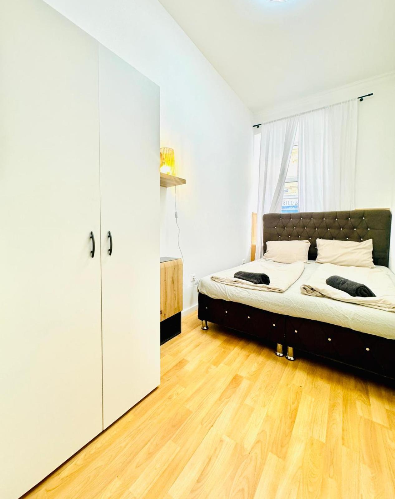 Comfy Rooms In A Shared Apt, 8Min To Rathausplatz Vienna Exterior photo